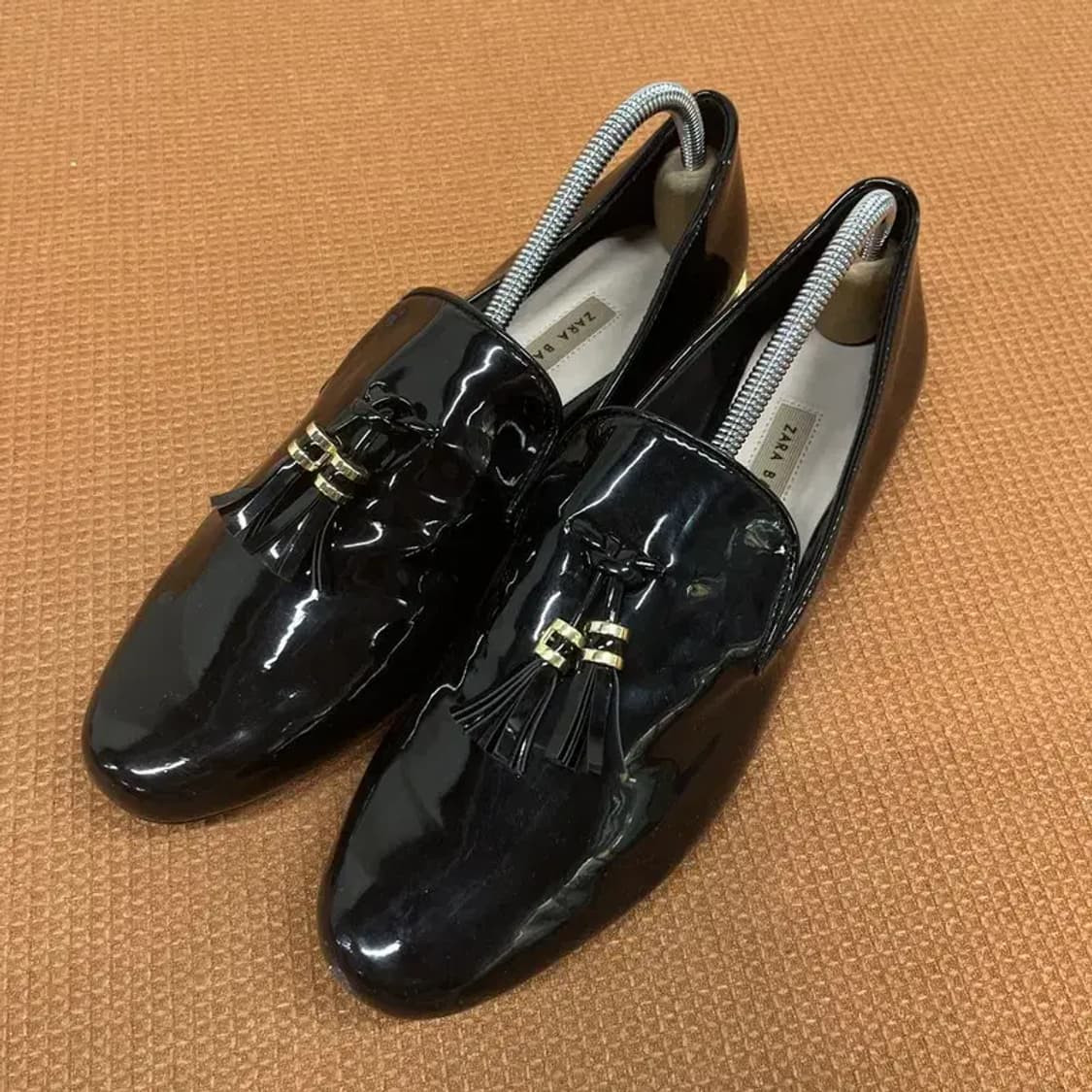 자라 ZARA 베이직 테슬 로퍼 260 G07902 상품이미지1