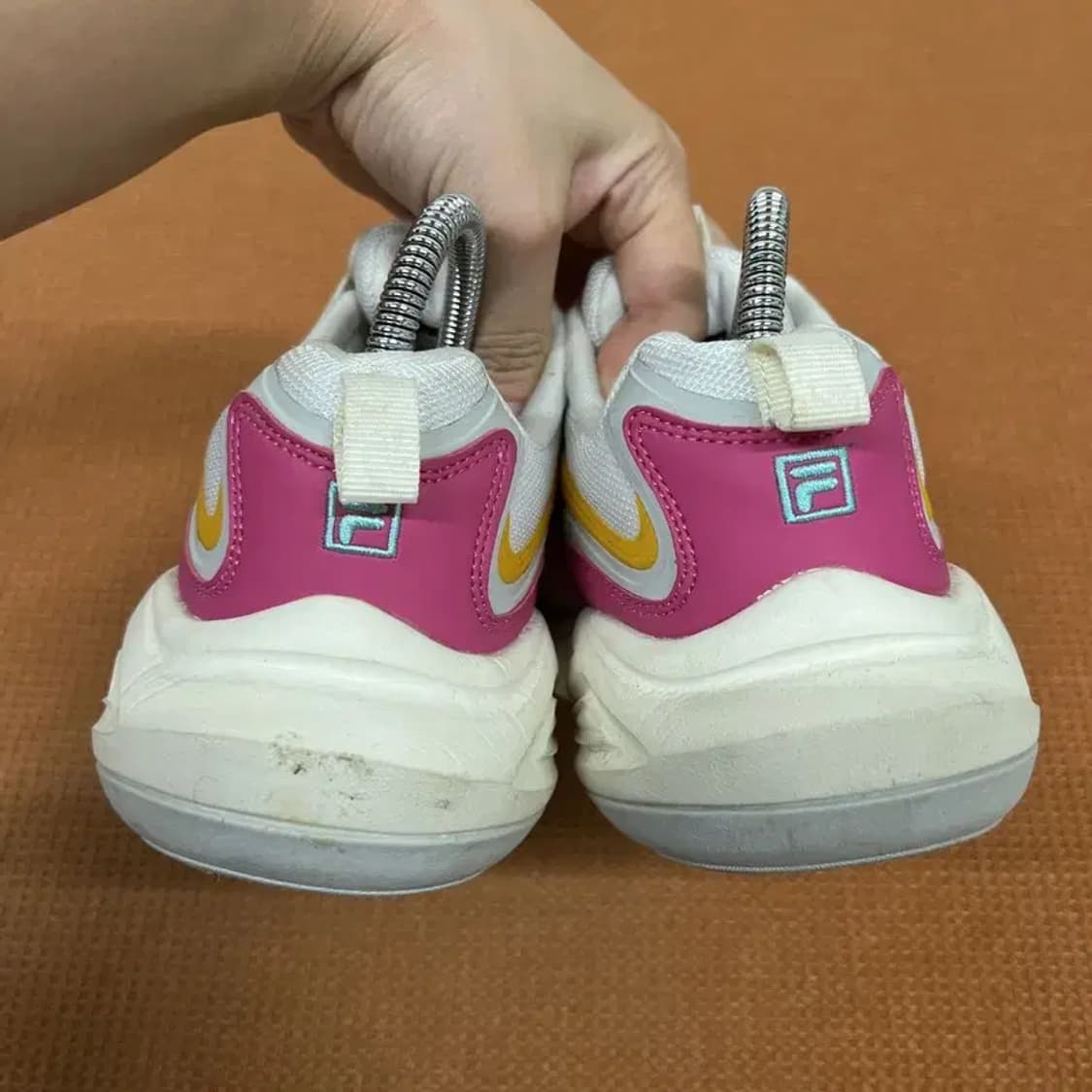 필라 벨로체 스니커즈 운동화 230 G07996 상품이미지2