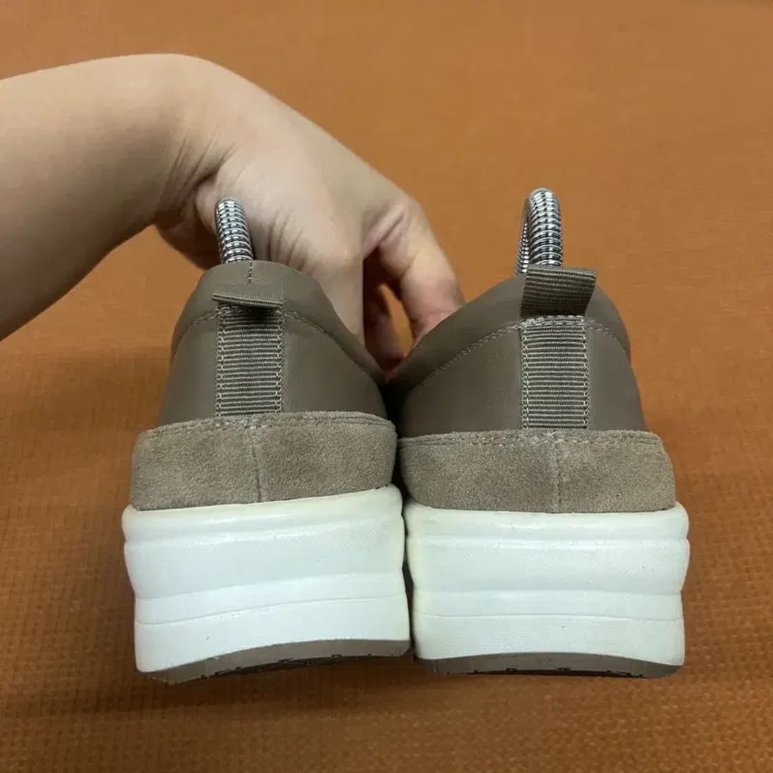 엘칸토 캐주얼 통굽 슬립온 240 G08185 상품이미지2