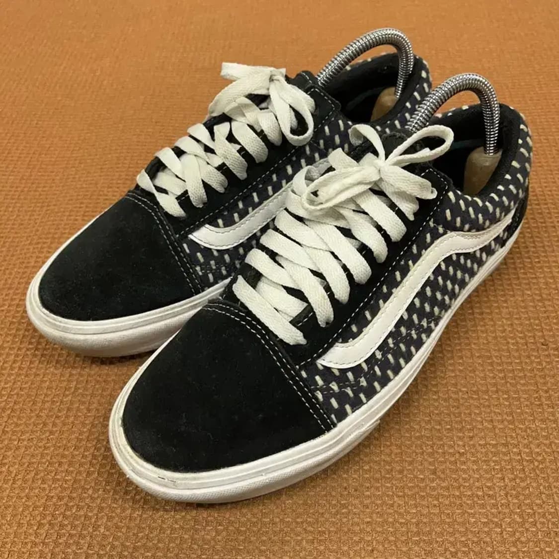 반스 엠브로더리 컴피쿠시 스니커즈 운동화 250 G08492 상품이미지1