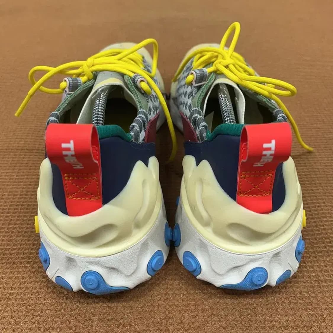 나이키 리액트 세르투 스니커즈 운동화 285 G08730 상품이미지2