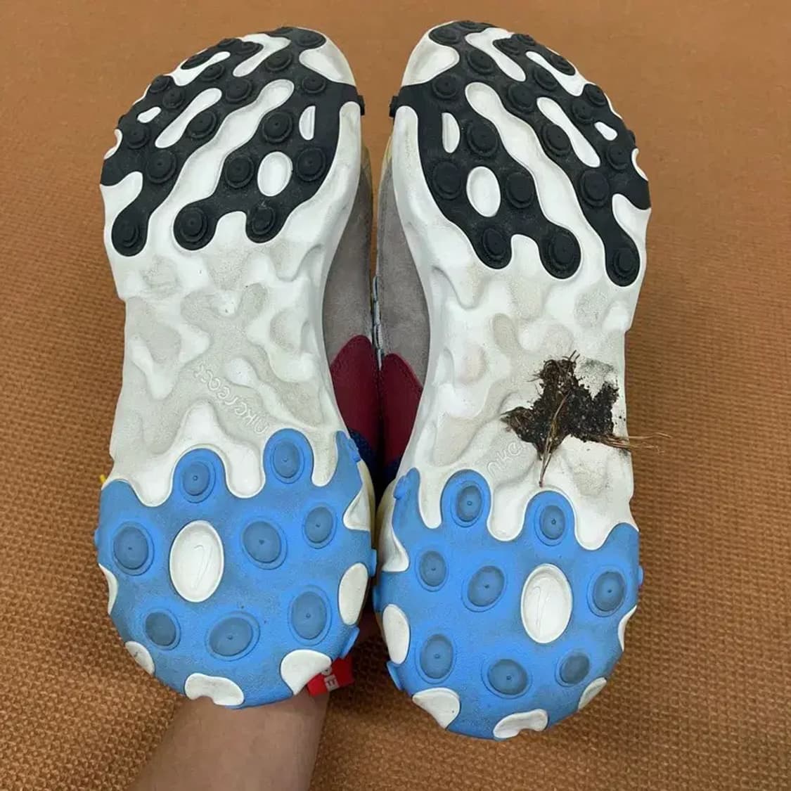 나이키 리액트 세르투 스니커즈 운동화 285 G08730 상품이미지4