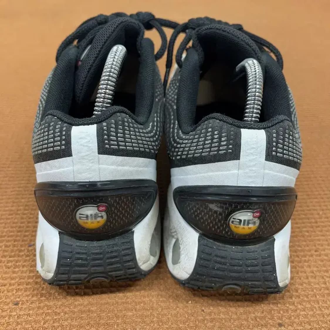 나이키 에어맥스 DN 스니커즈 운동화 255 G08742 상품이미지2