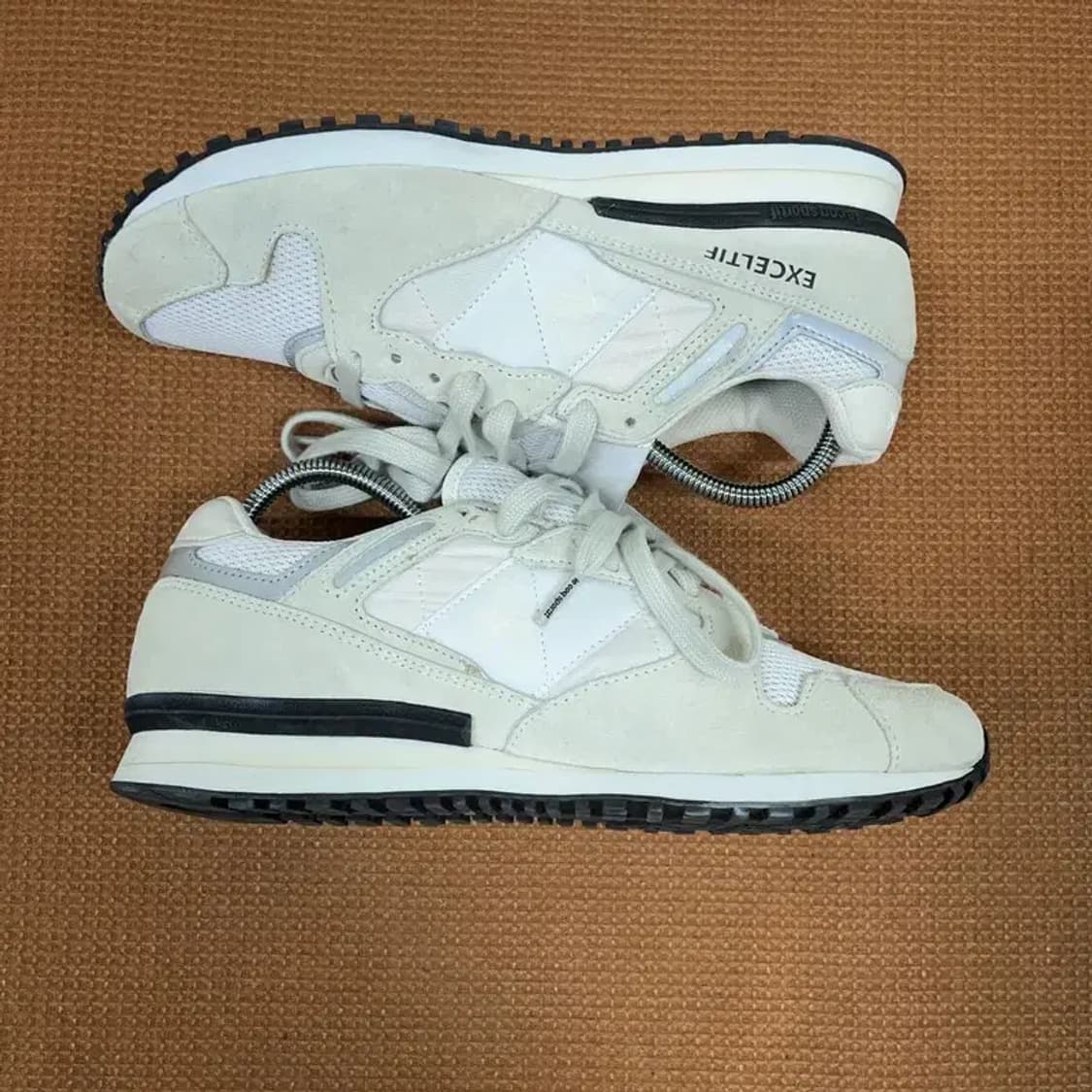 르꼬끄 엑셀티프 스니커즈 운동화 250 G08762 상품이미지3