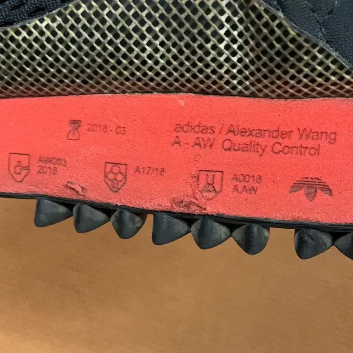 아디다스 X 알렉산더왕 리이슈 런 운동화 260 G08787 상품이미지7