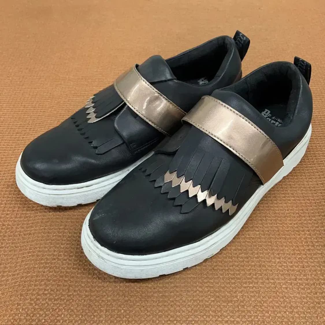 닥터마틴 유도라 테슬 슬립온 UK8 G08791 상품이미지1