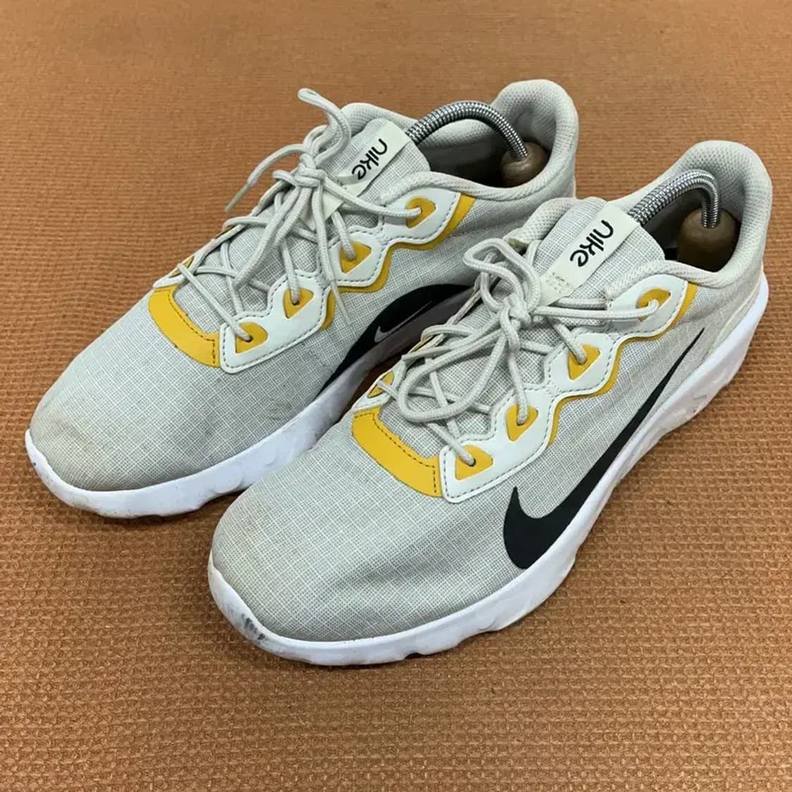 나이키 익스플로러 스트라다 스니커즈 운동화 275 G08799 상품이미지1