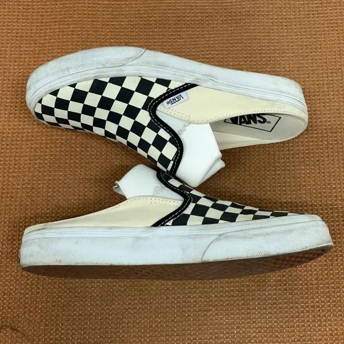 반스 체커보드 뮬 스니커즈 240 G08812 상품이미지3