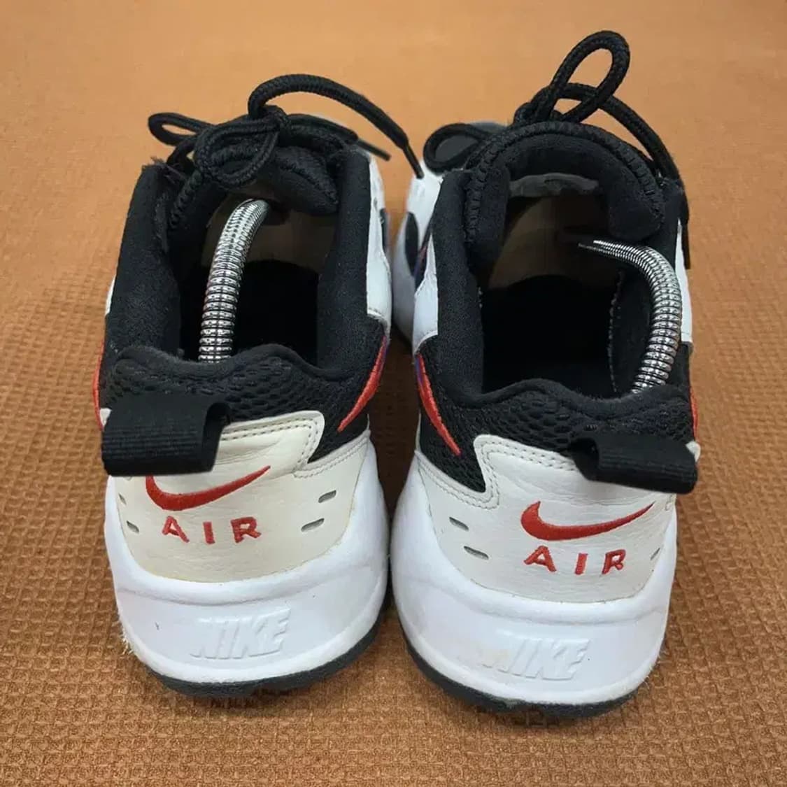 나이키 에어 하이츠 스니커즈 운동화 270 G08827 상품이미지2