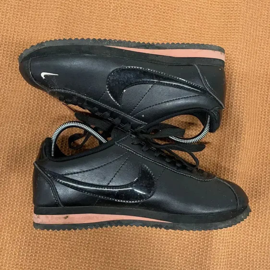 나이키 클래식 코르테즈 프리미엄 검핑 스니커즈 운동화 240 G08829 상품이미지3