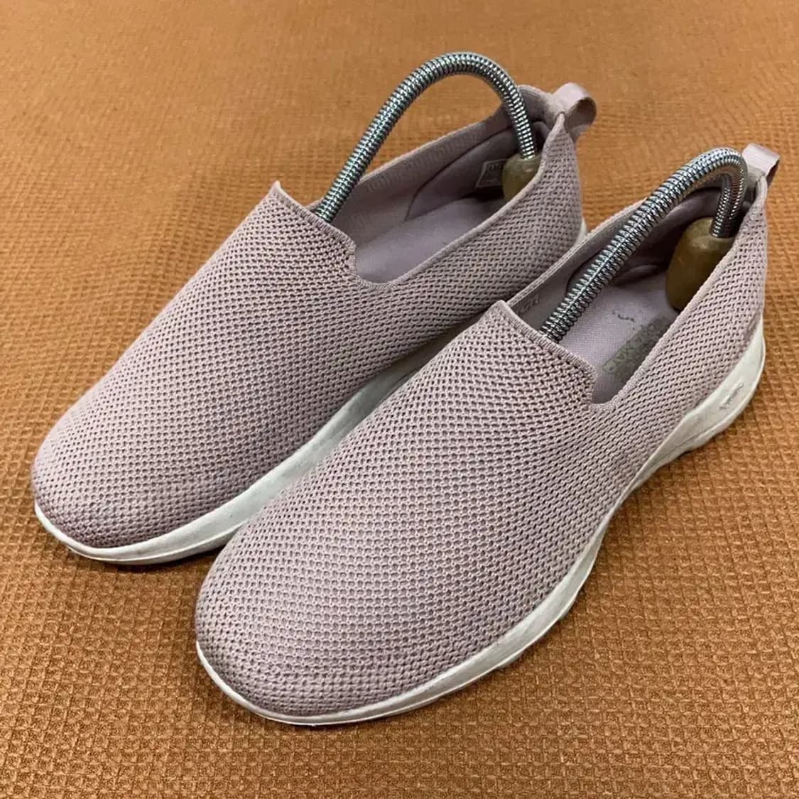 스케쳐스 고워크 조이 슬립온 235 G08853 상품이미지1