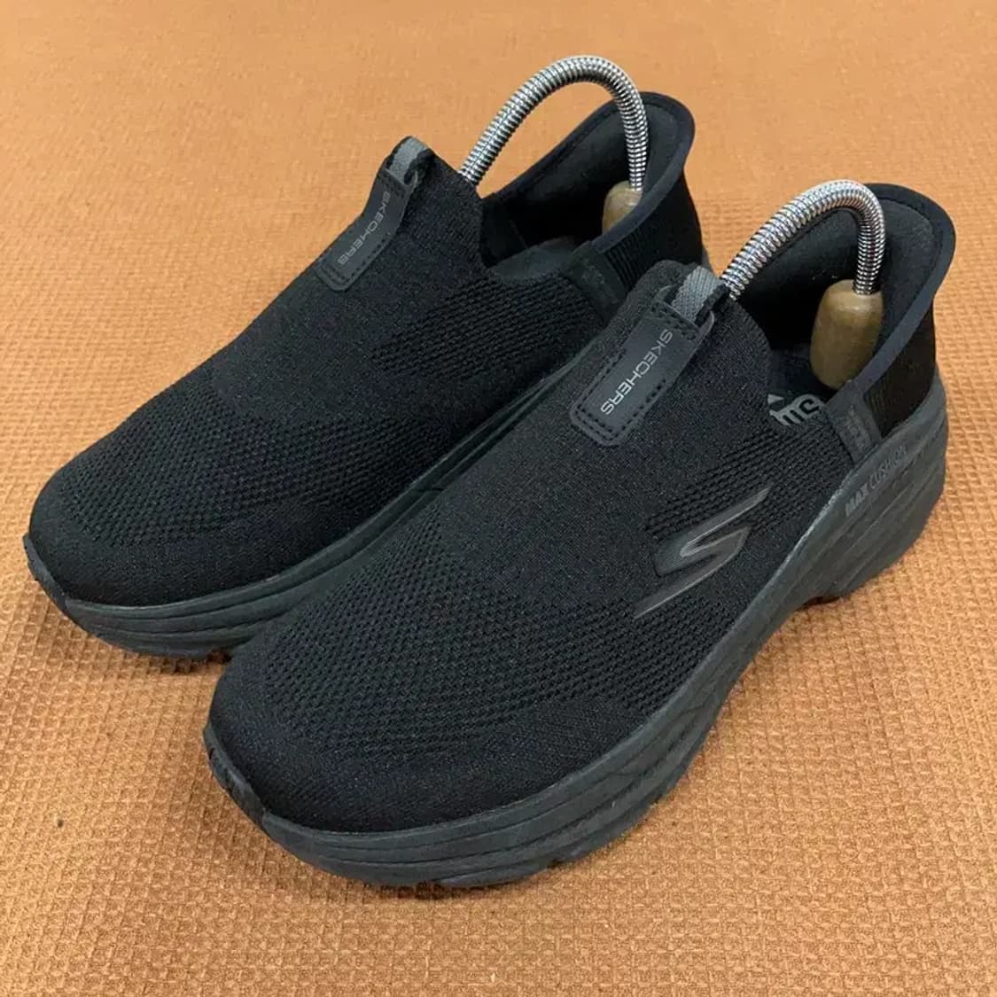 스케쳐스 슬립인 맥스 쿠셔닝 아치핏 슬립온 250 G08872 상품이미지1