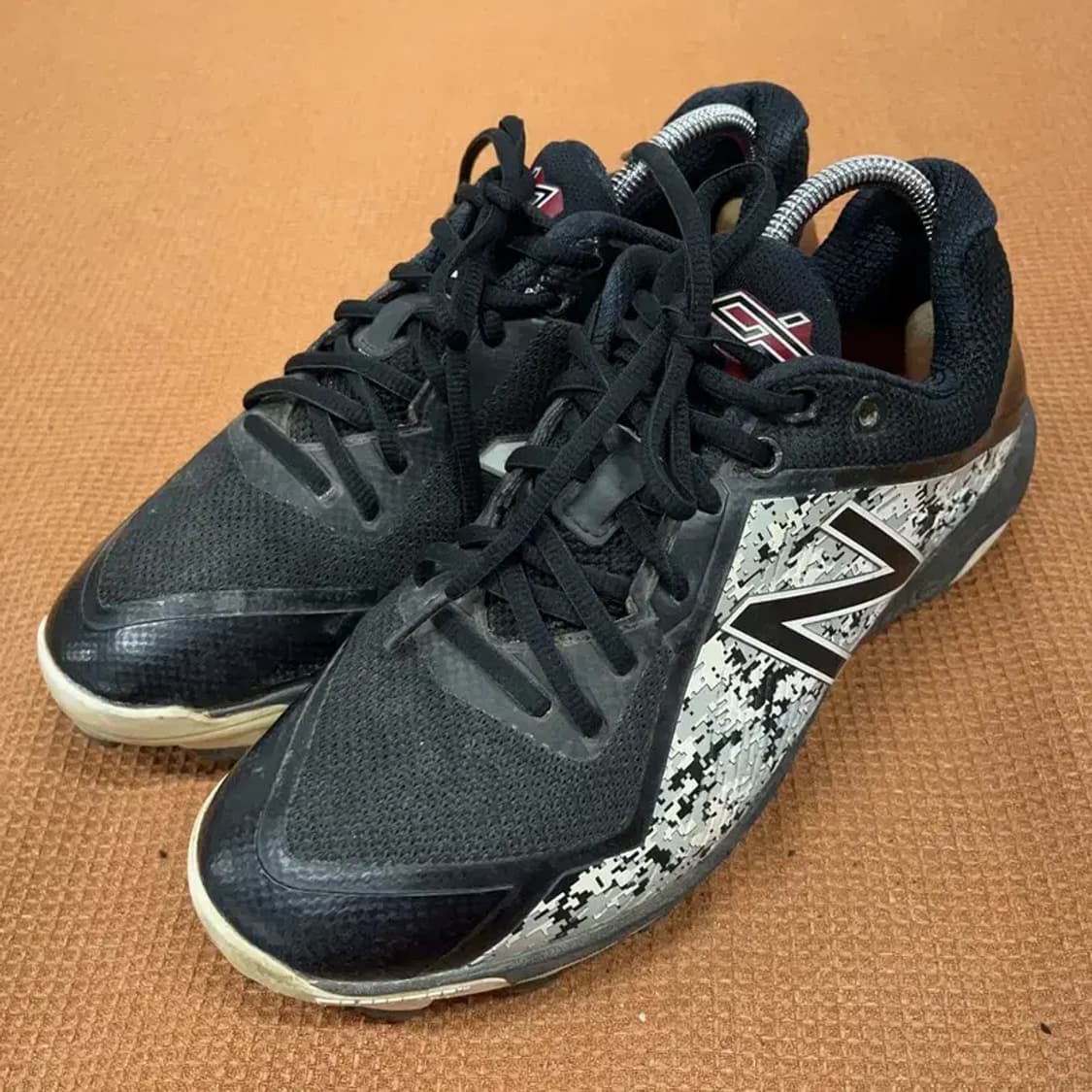 뉴발란스 4040 포인트화 야구화 운동화 260 G08873 상품이미지1