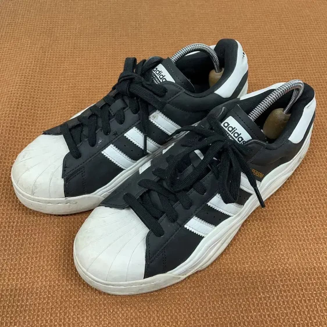 아디다스 슈퍼스타 밀렌콘 스니커즈 운동화 270 G08880 상품이미지1