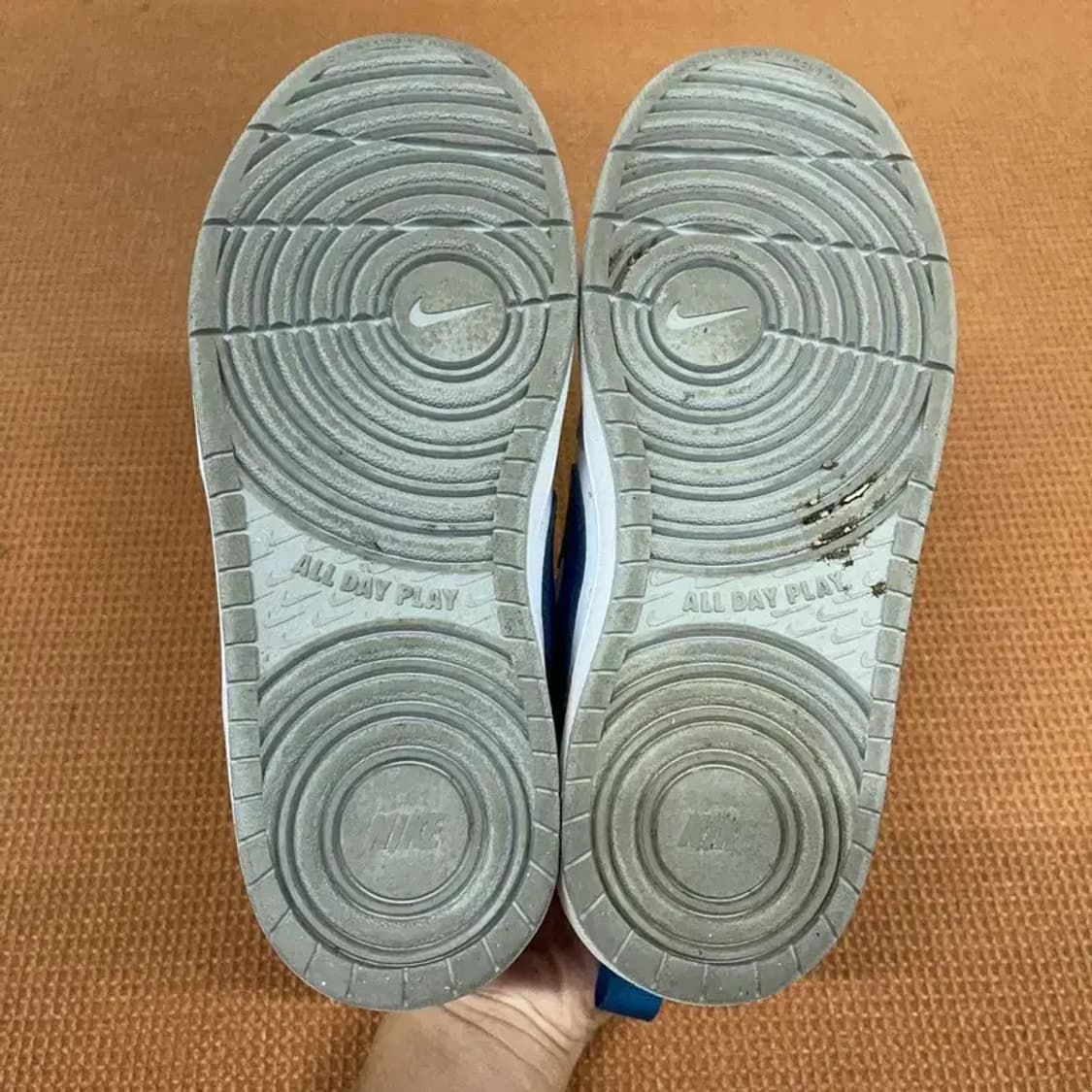 나이키 코트 버로우 로우 2 스모크 그레이 스니커즈 230 G08899 상품이미지4