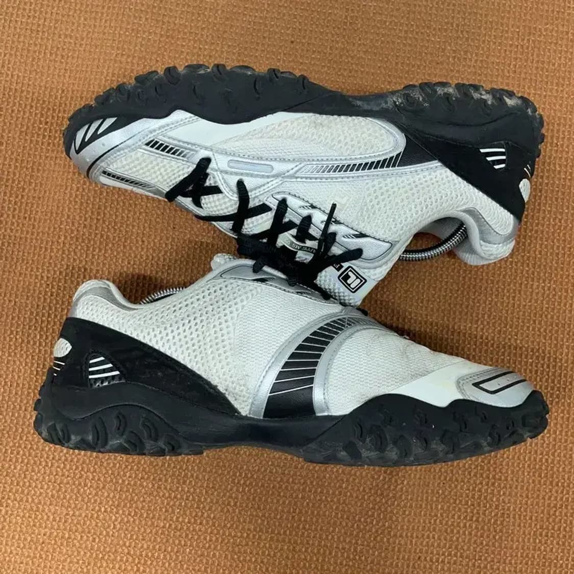 필라 에샤페 MS v2 스니커즈 280 G08901 상품이미지3