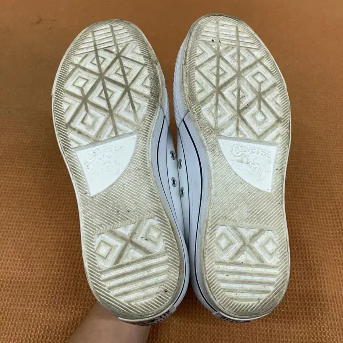 컨버스 척테일러 올스타 리프트 클린 레더 스니커즈 240 G08907 상품이미지4