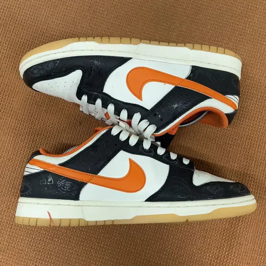나이키 덩크 로우 레트로 프리미엄 할로윈 스니커즈 280 G08930 상품이미지3