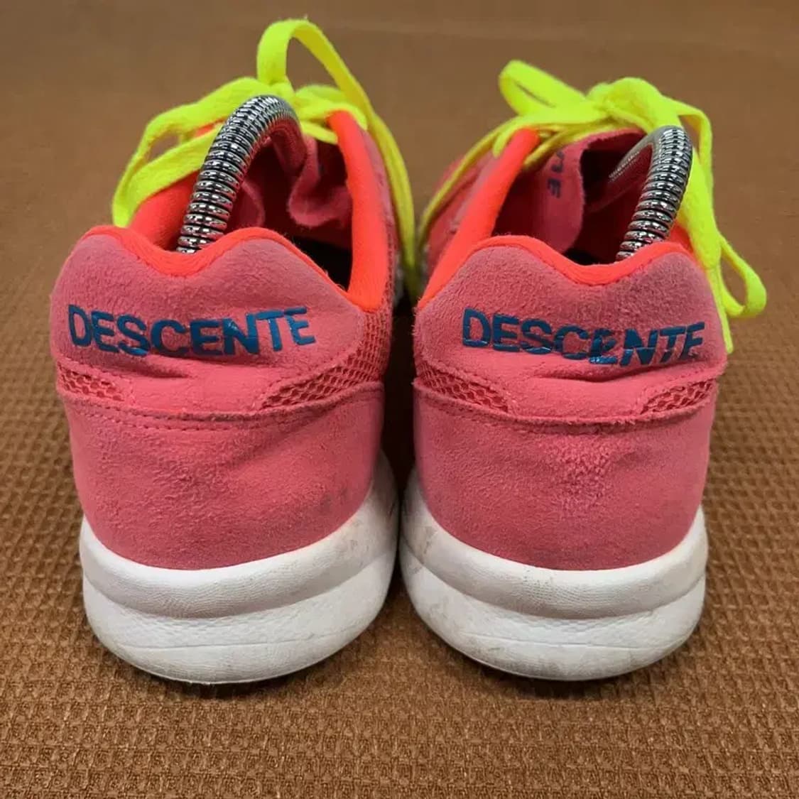 데상트 캐주얼 코랄 스니커즈 운동화 240 G08949 상품이미지2