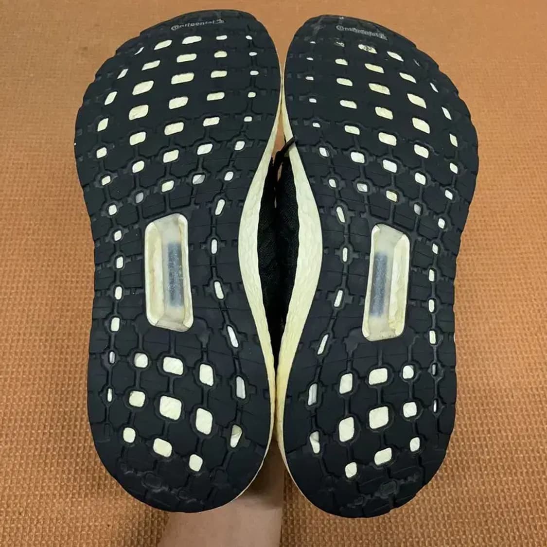 아디다스 울트라 부스트 19 블랙 올리브 운동화 255 G08968 상품이미지4