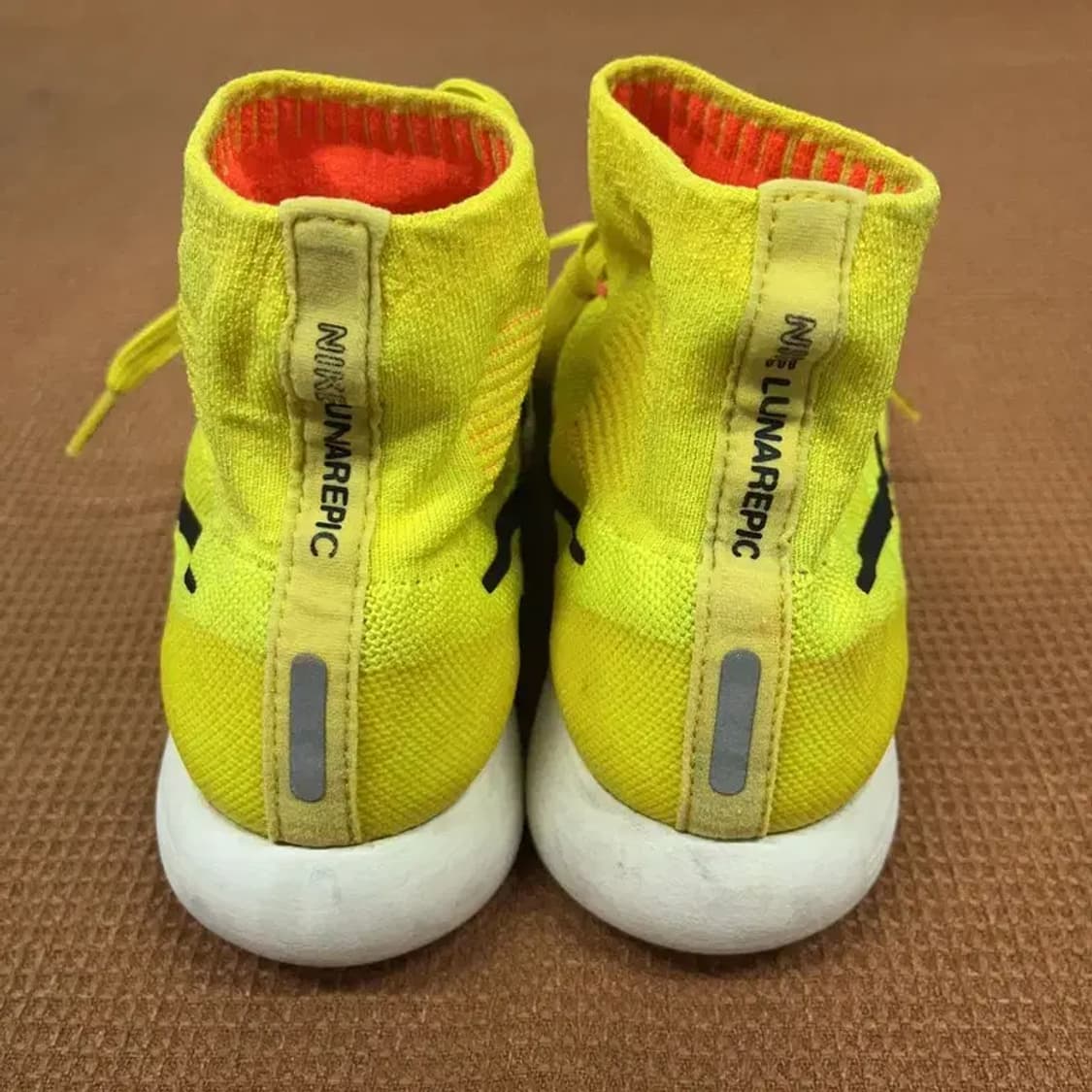 나이키 루나에픽 플라이니트 옐로우 런닝화 운동화 250 G08969 상품이미지2