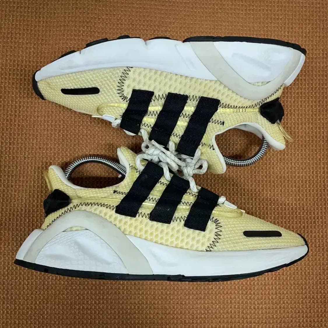 아디다스 렉시콘 베이지 운동화 신발 225 G08984 상품이미지3