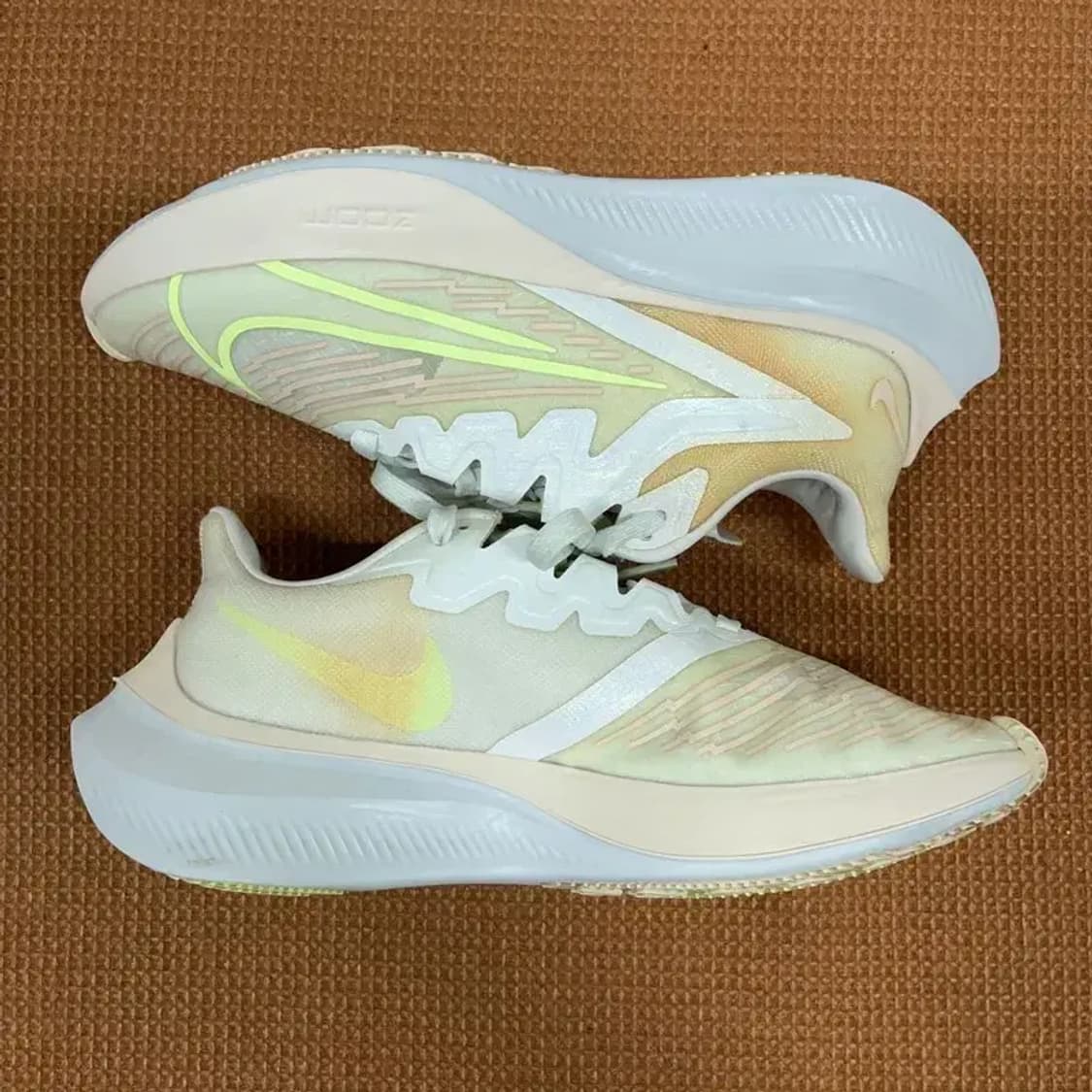 나이키 줌 그래비티 2 런닝화 운동화 230 G08995 상품이미지3