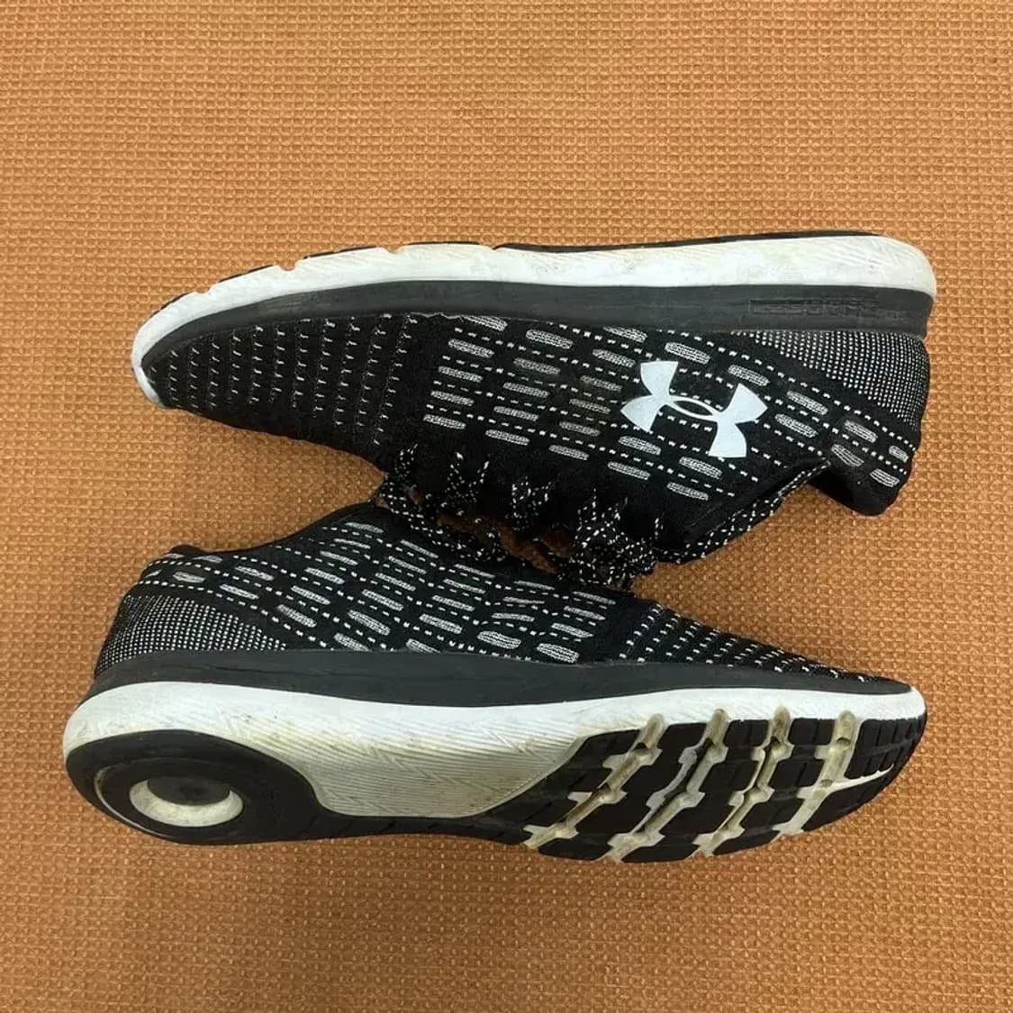 언더아머 스레드본 슬링 플렉스 런닝화 운동화 285 G06639 상품이미지3