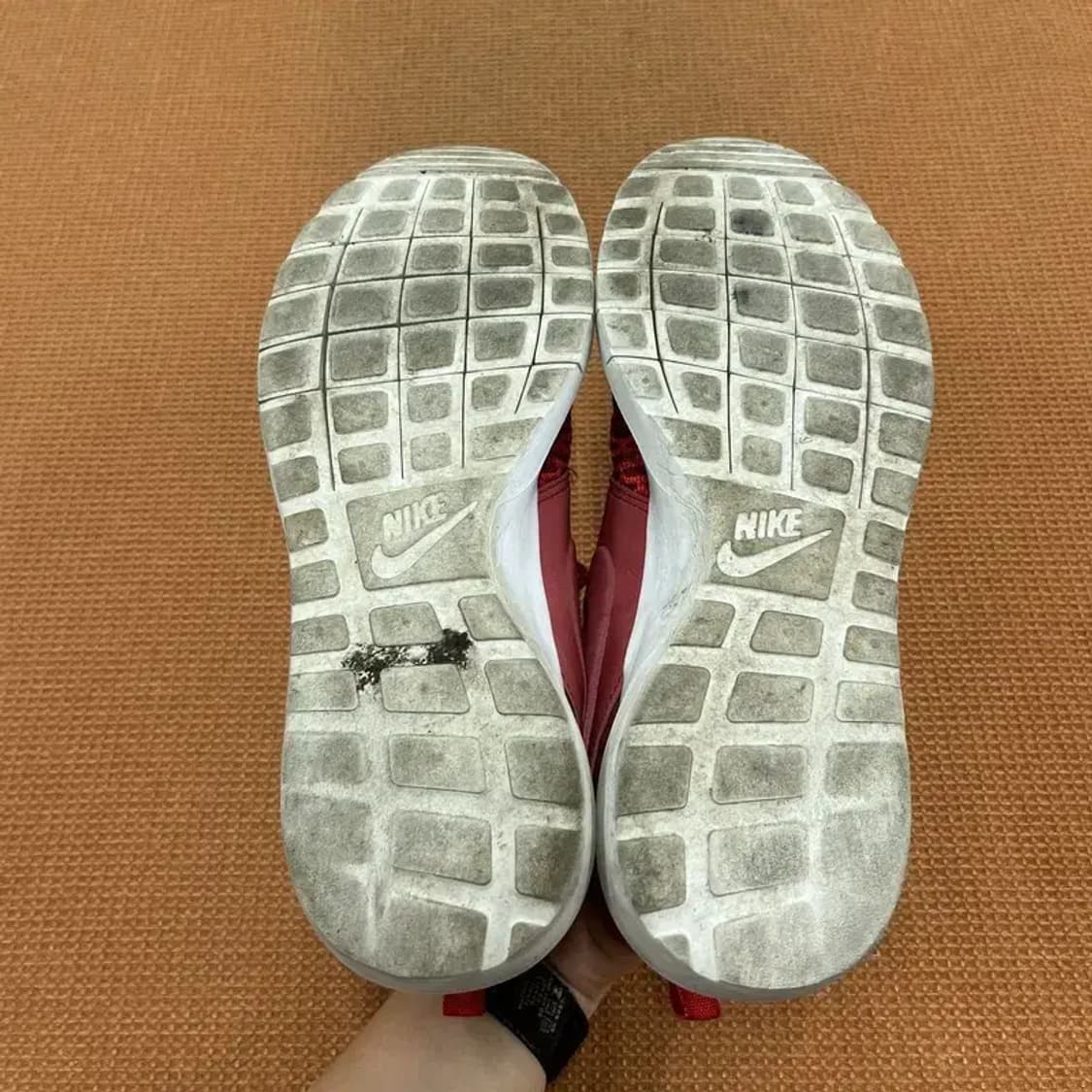 나이키 로쉐 NM 플라이니트 런닝화 운동화 275 G06643 상품이미지4