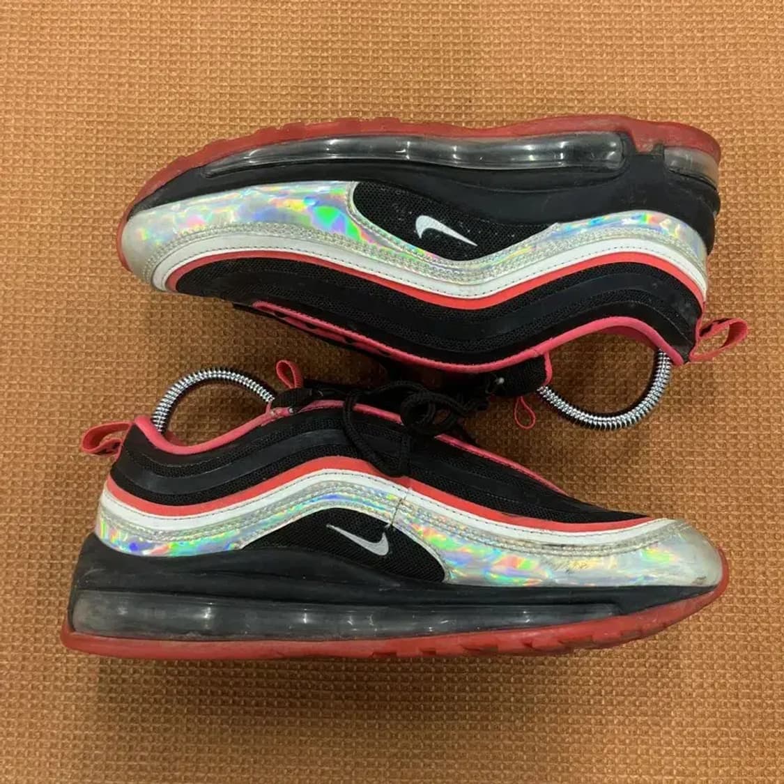 나이키 에어맥스 97 울트라 SE 스니커즈 운동화 230 G06678 상품이미지3