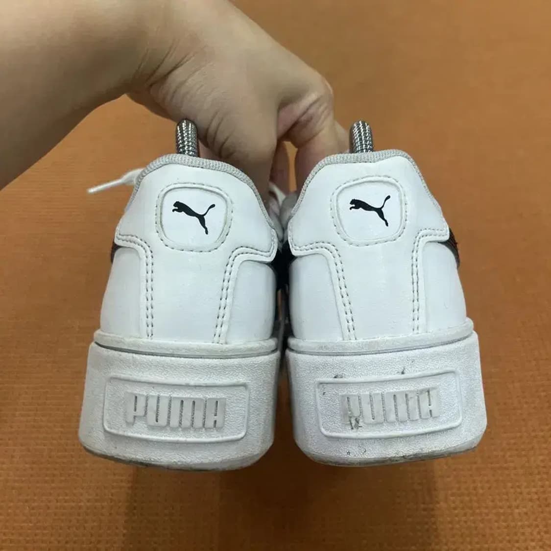 푸마 카르멘 레더 스니커즈 운동화 230 G06695 상품이미지2