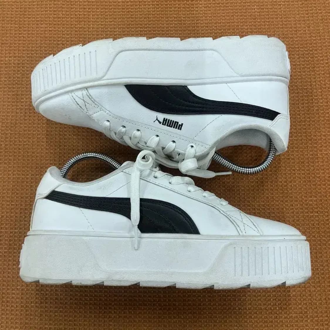 푸마 카르멘 레더 스니커즈 운동화 230 G06695 상품이미지3