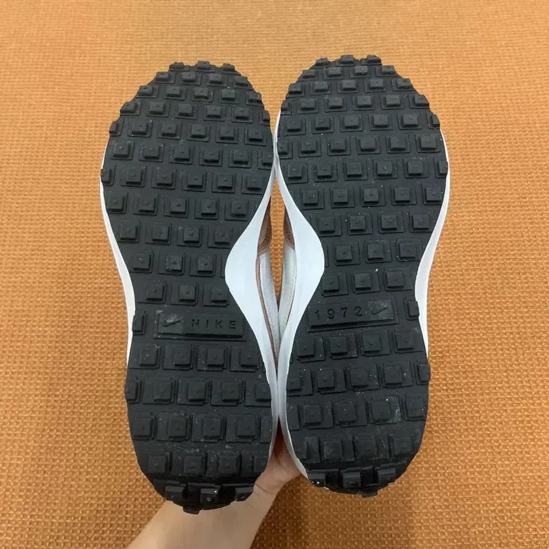 나이키 와플 데뷰 스니커즈 운동화 240 G06722 상품이미지4