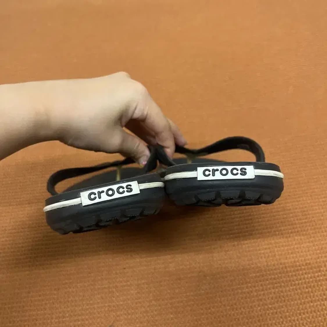 크록스 쪼리 슬리퍼 M8 G06842 상품이미지2