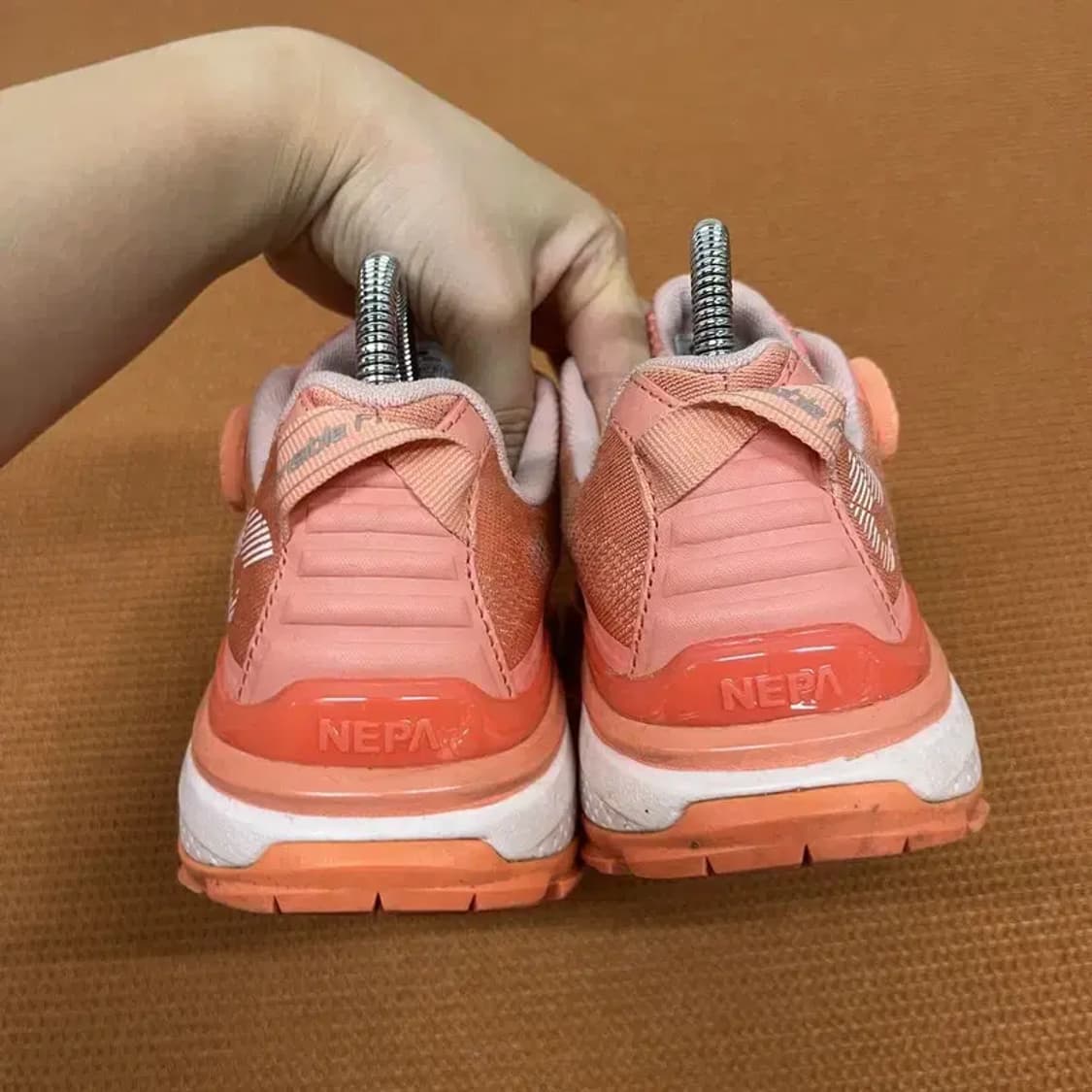 네파 스톰프 GTX 트레킹화 등산화 235 G06856 상품이미지2