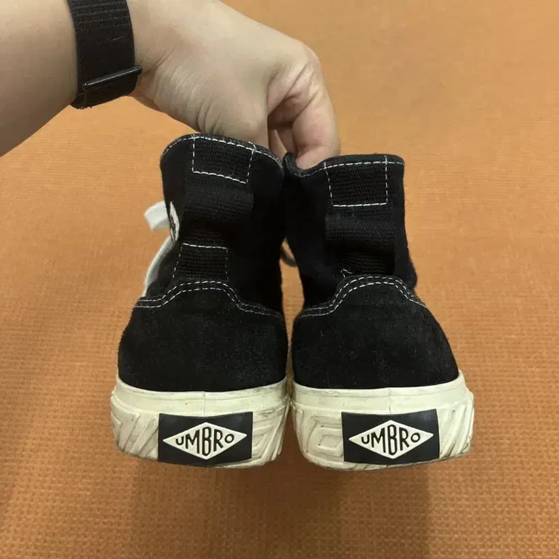 엄브로 더비스타 하이 스니커즈 운동화 230 G06763 상품이미지2