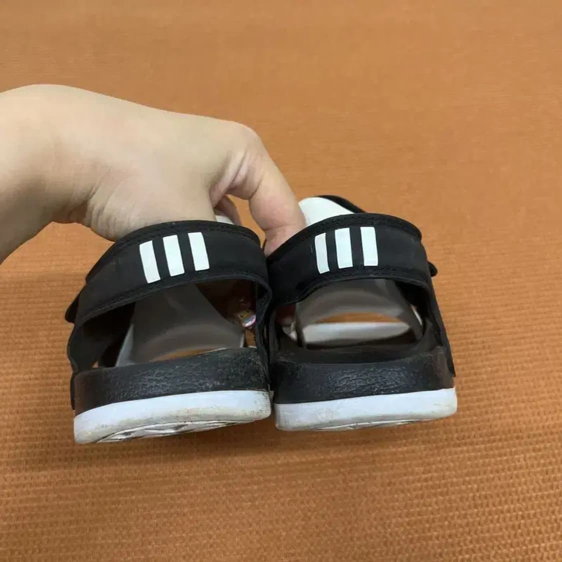 아디다스 아딜렛 샌들 235 G06870 상품이미지2