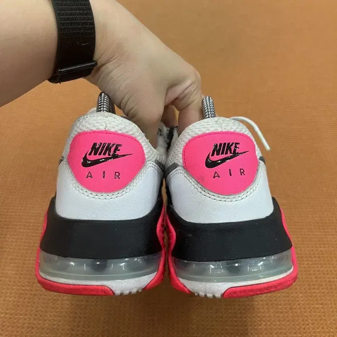 나이키 에어맥스 엑시 스니커즈 운동화 235 G06783 상품이미지2