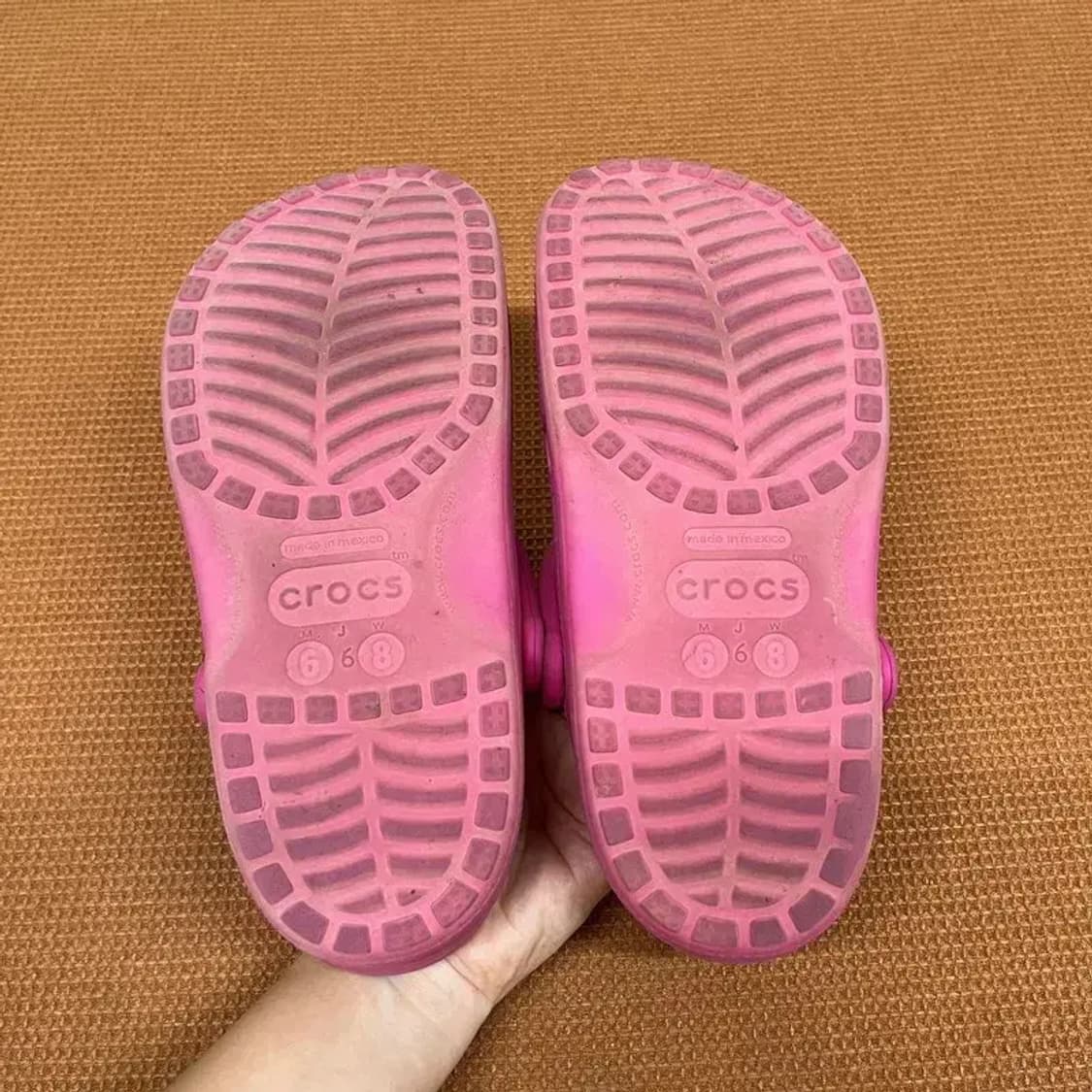 크록스 클래식 슬리퍼 샌들 W8 G06897 상품이미지4