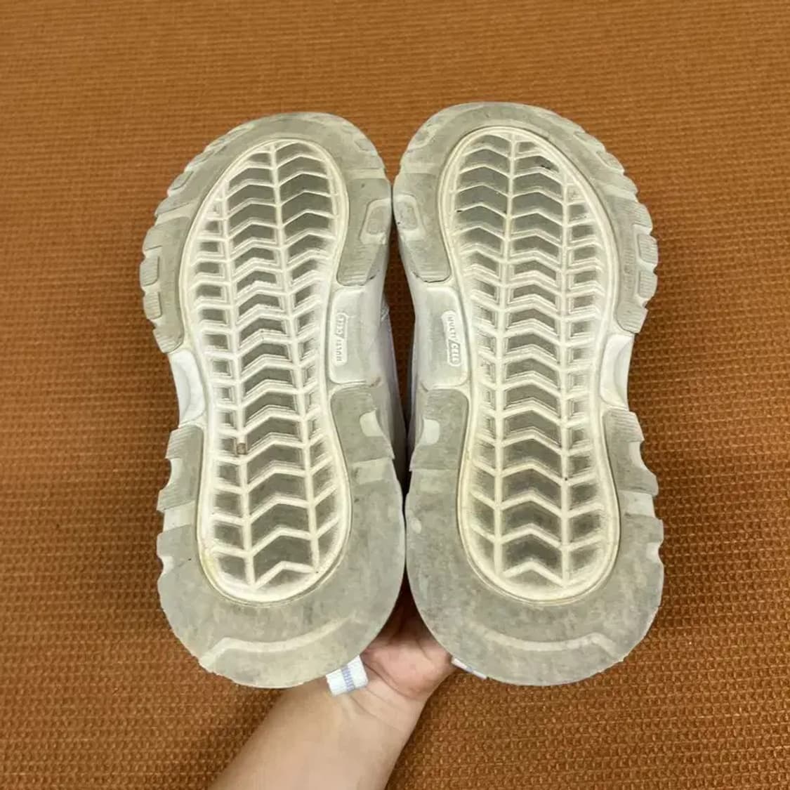 디스커버리 버킷 디워커 V2 스니커즈 운동화 220 G06926 상품이미지4