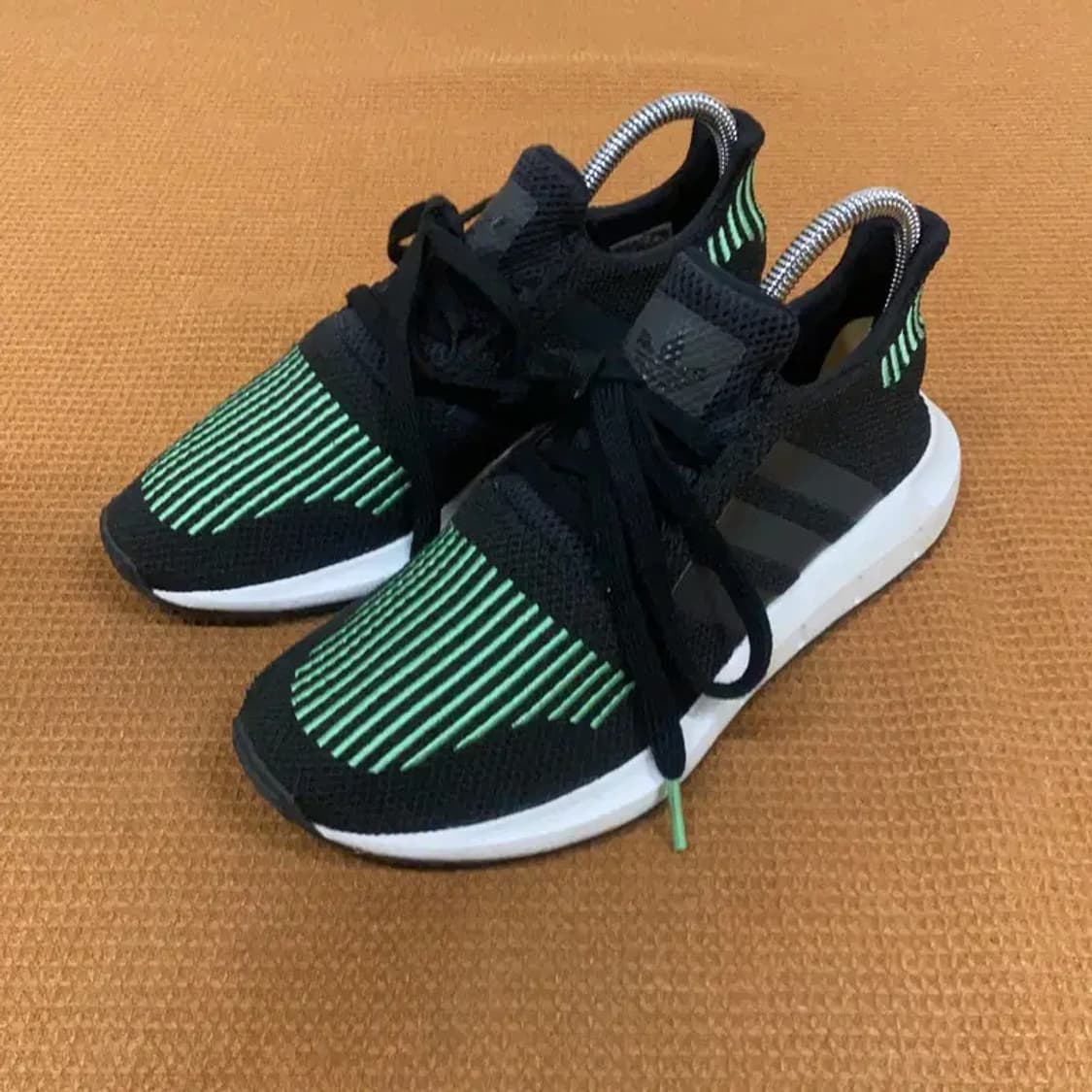 아디다스 스위프트런 런닝화 운동화 225 G06956 상품이미지1