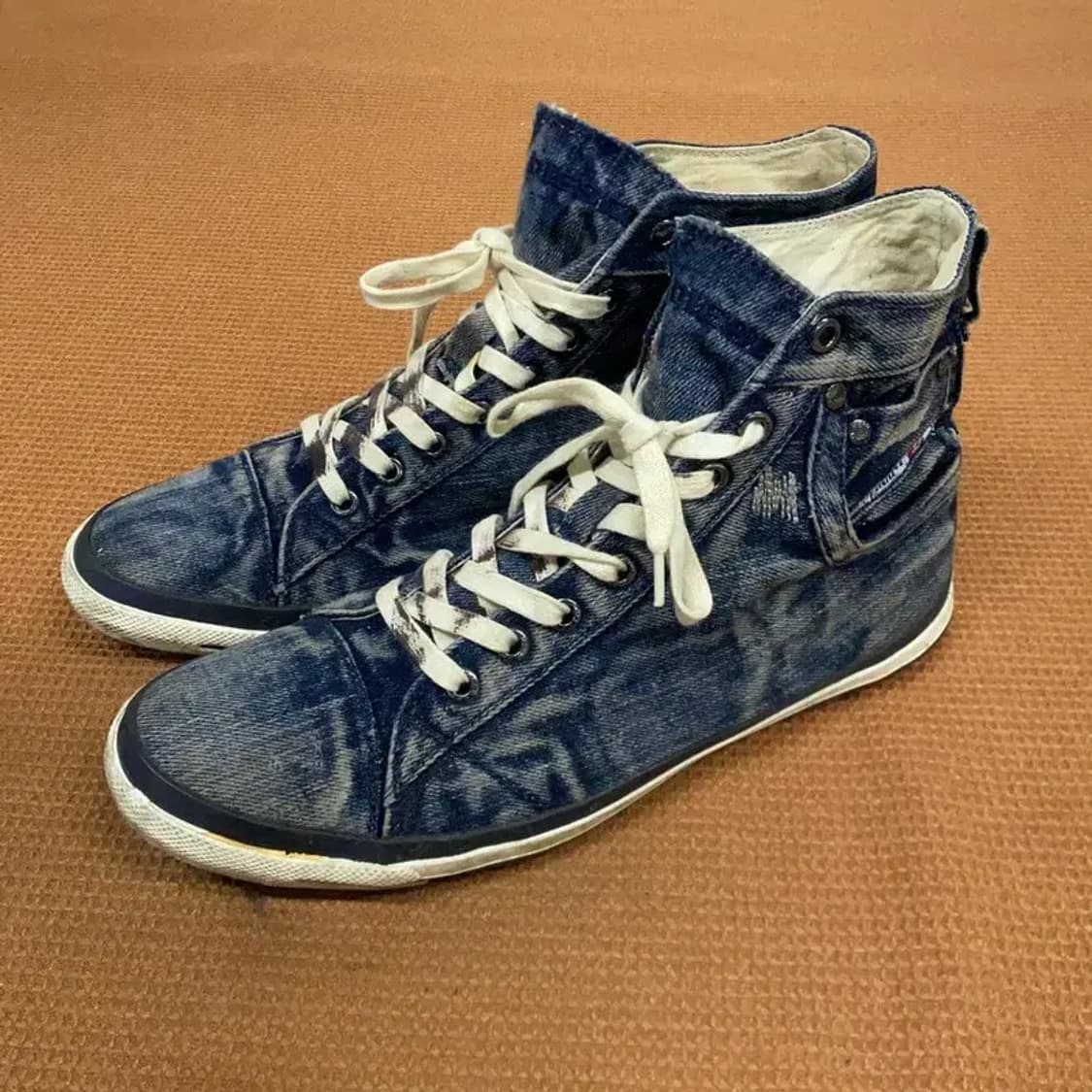 디젤 더티워싱 데님 하이탑 스니커즈 운동화 43 G06959 상품이미지1