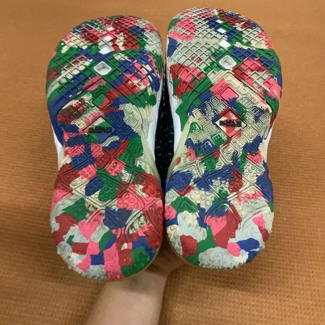 나이키 르브론 18 스니커즈 운동화 230 G06970 상품이미지4