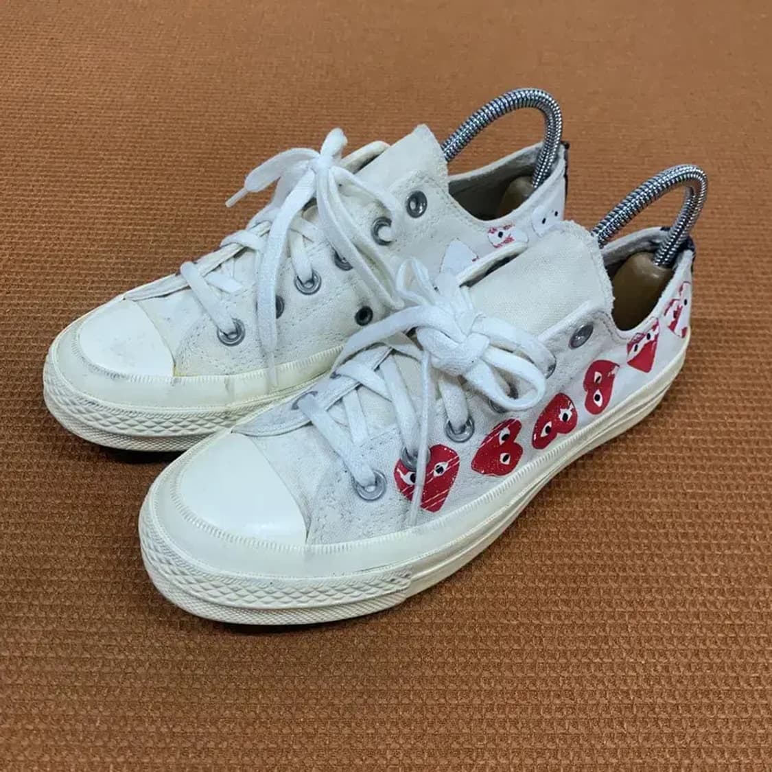 꼼데가르송 컨버스 척 70 멀티하트 로우 스니커즈 240 G06928 상품이미지1