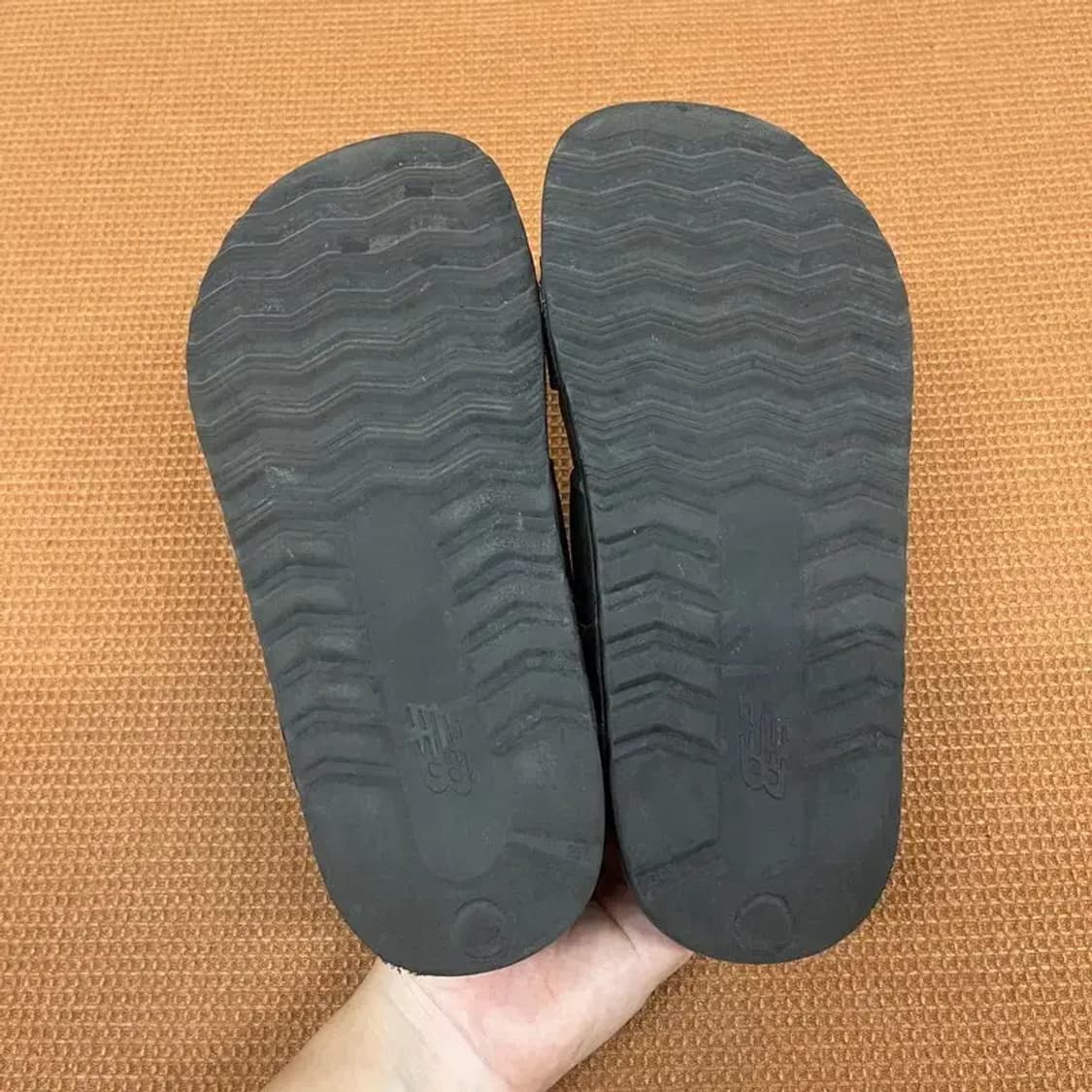 뉴발란스 엔클레이 샌들 230 G06983 상품이미지4