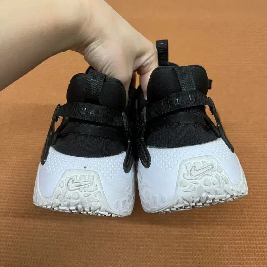 나이키 에어 허라치 크래프트 스니커즈 운동화 250 G06982 상품이미지2