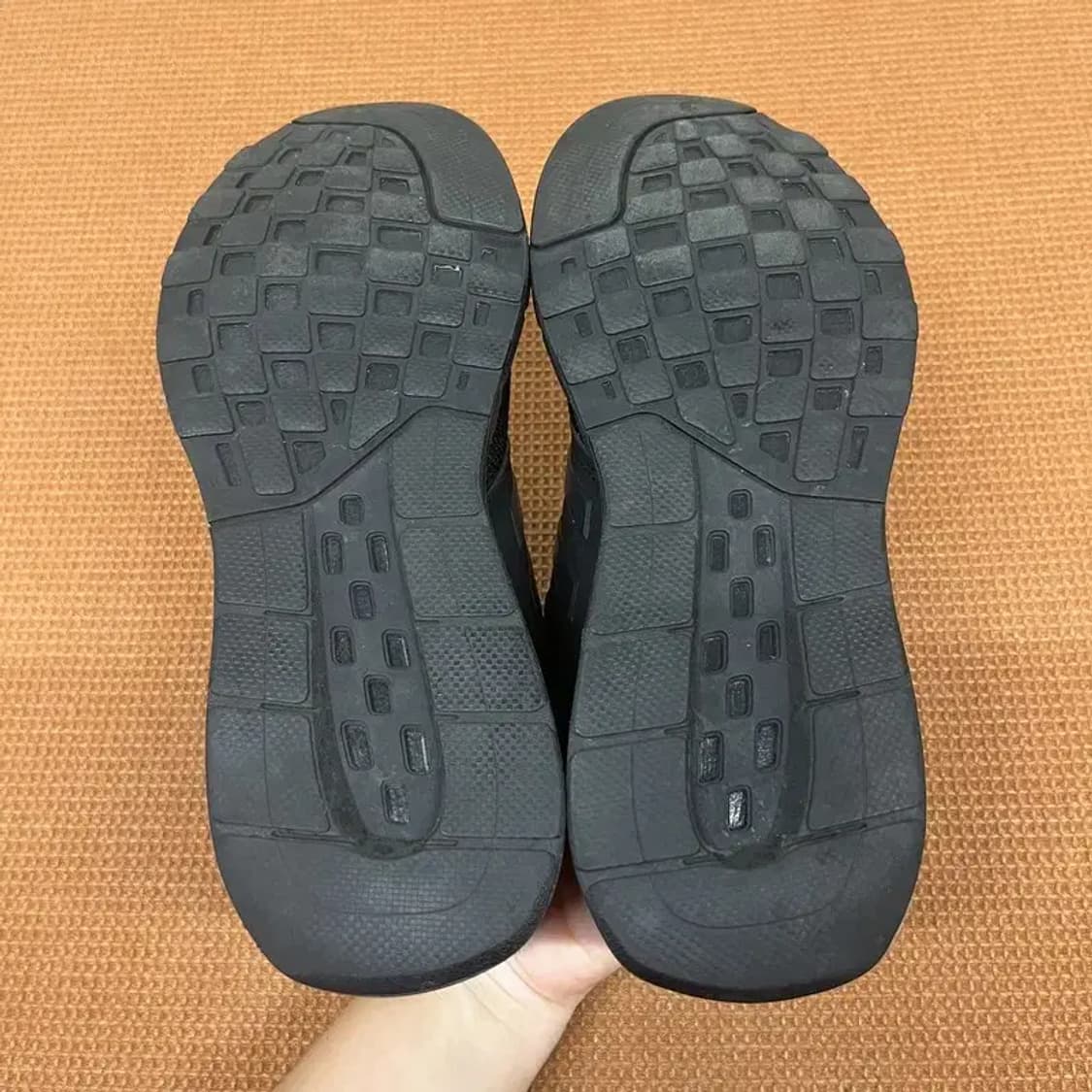 아디다스 쇼더웨이 스니커즈 운동화 245 G06986 상품이미지4