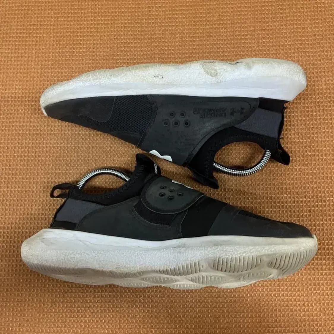 언더아머 UA 런플레이 런닝화 운동화 250 G07013 상품이미지3