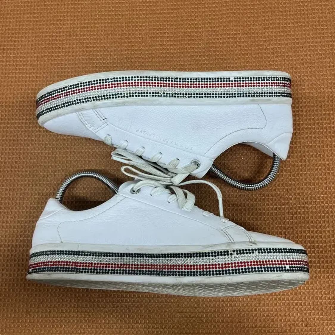 타미힐피거 소가죽 스터드 스니커즈 운동화 235 G07030 상품이미지3