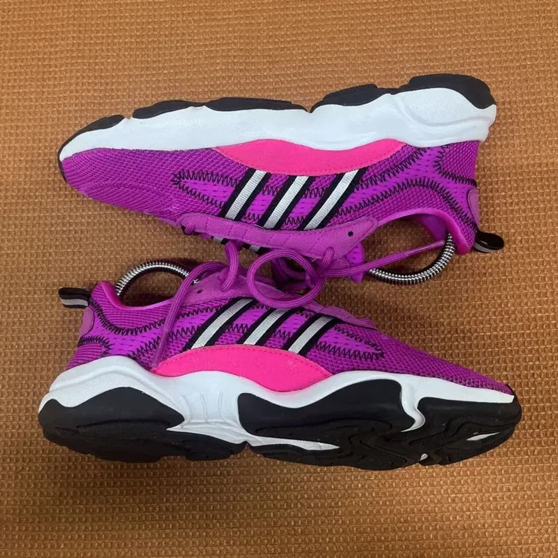 아디다스 하이위 스니커즈 운동화 230 G07064 상품이미지3